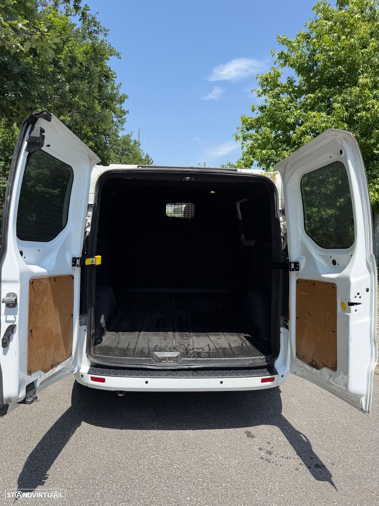 Ford Transit - 9