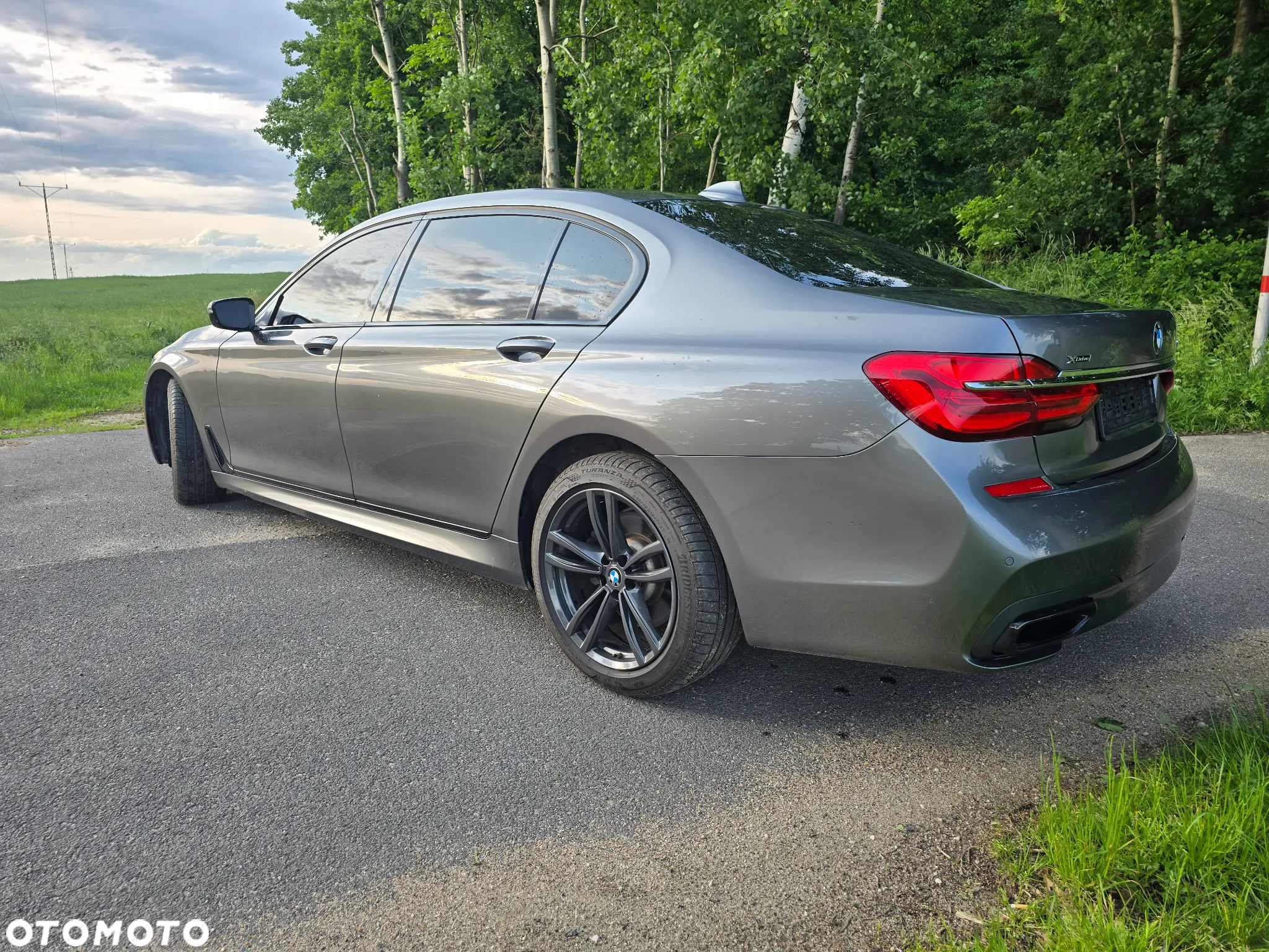 BMW Seria 7 750Li xDrive - 5