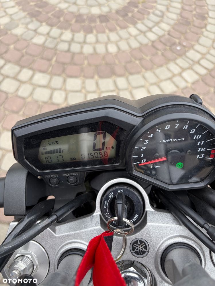 Yamaha FZ - 5