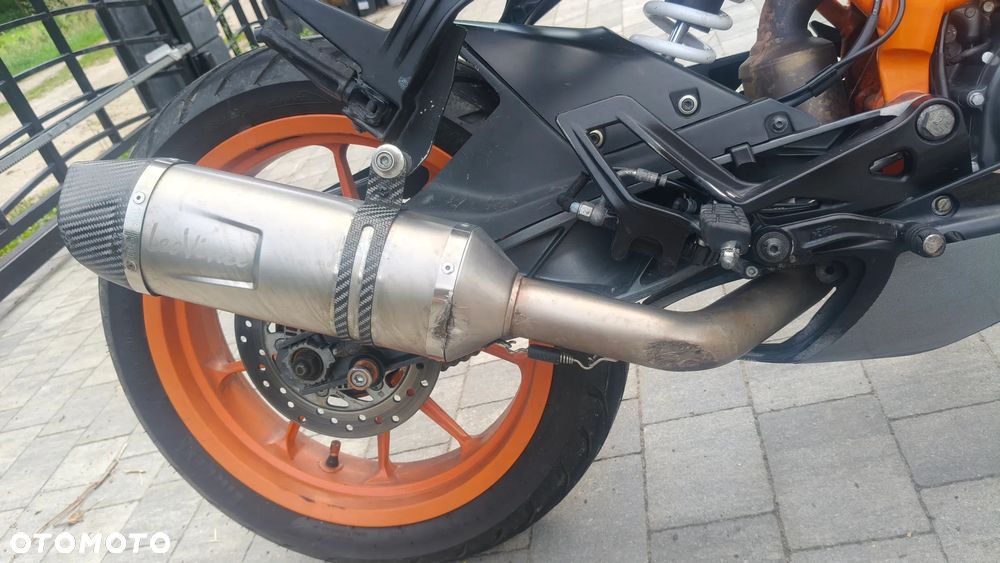 KTM RC 125 - 9