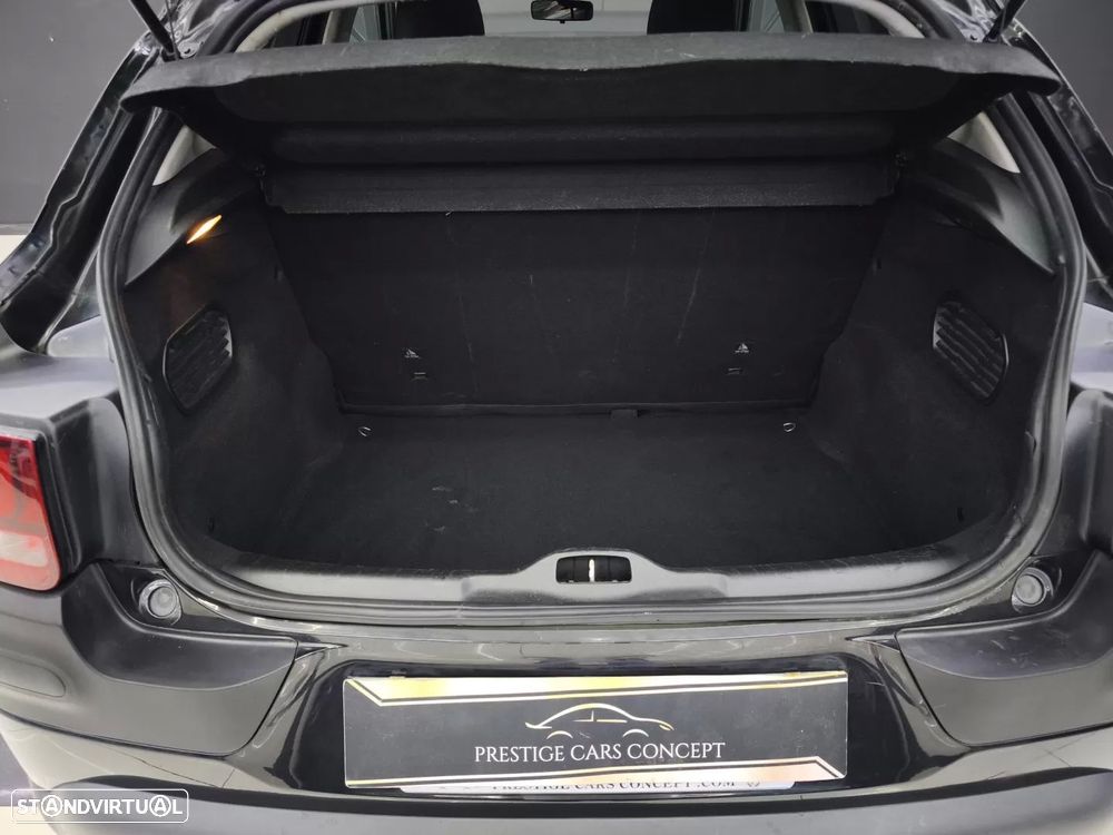 Citroën C4 Cactus 1.5 BlueHDi Shine Pack — fotografia 16