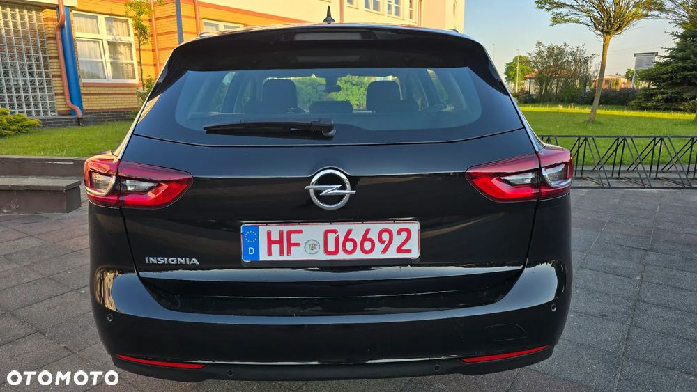 Opel Insignia - 25