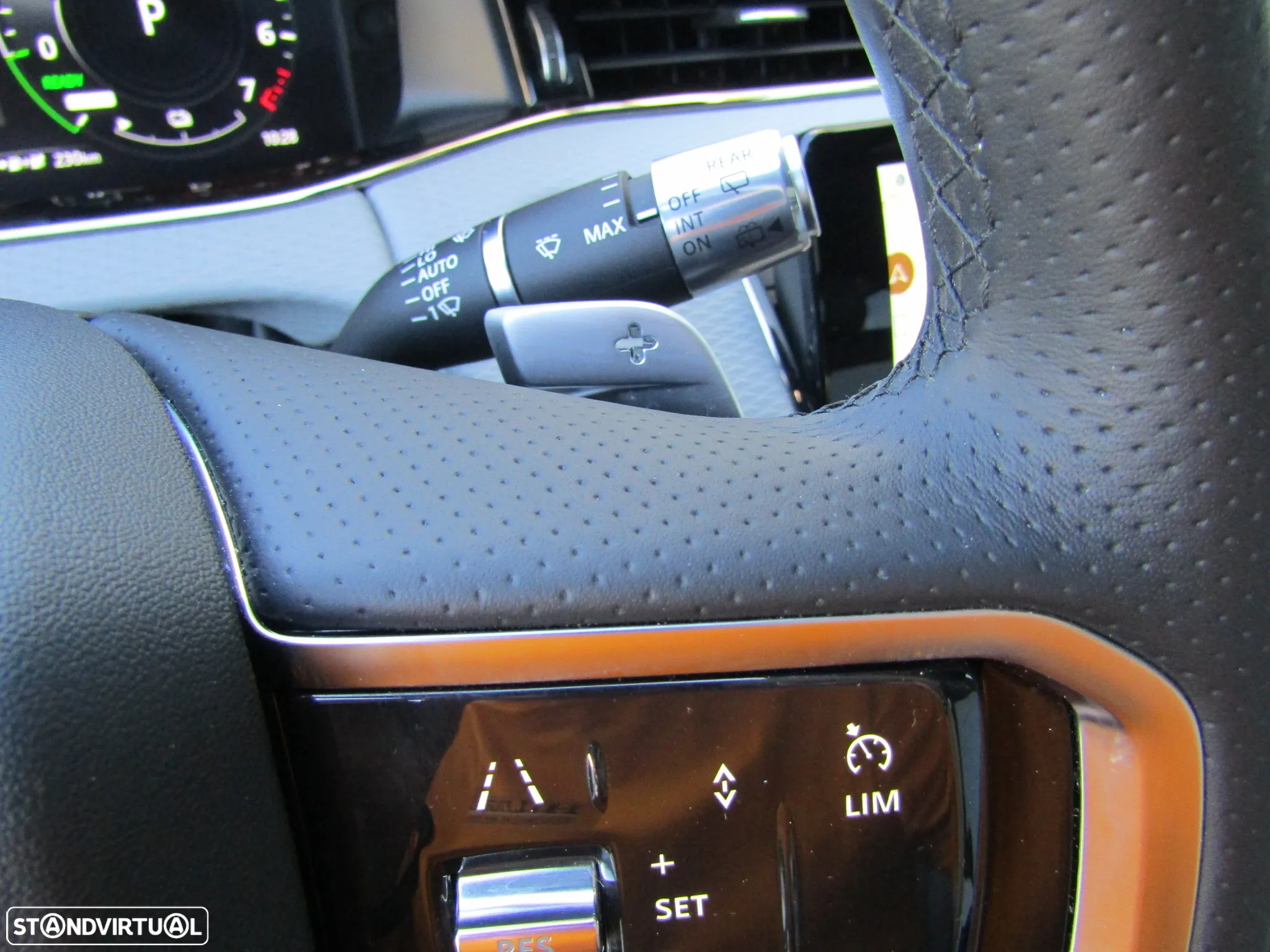 Land Rover Range Rover Evoque 1.5 P300e AWD R-Dynamic Auto - 16