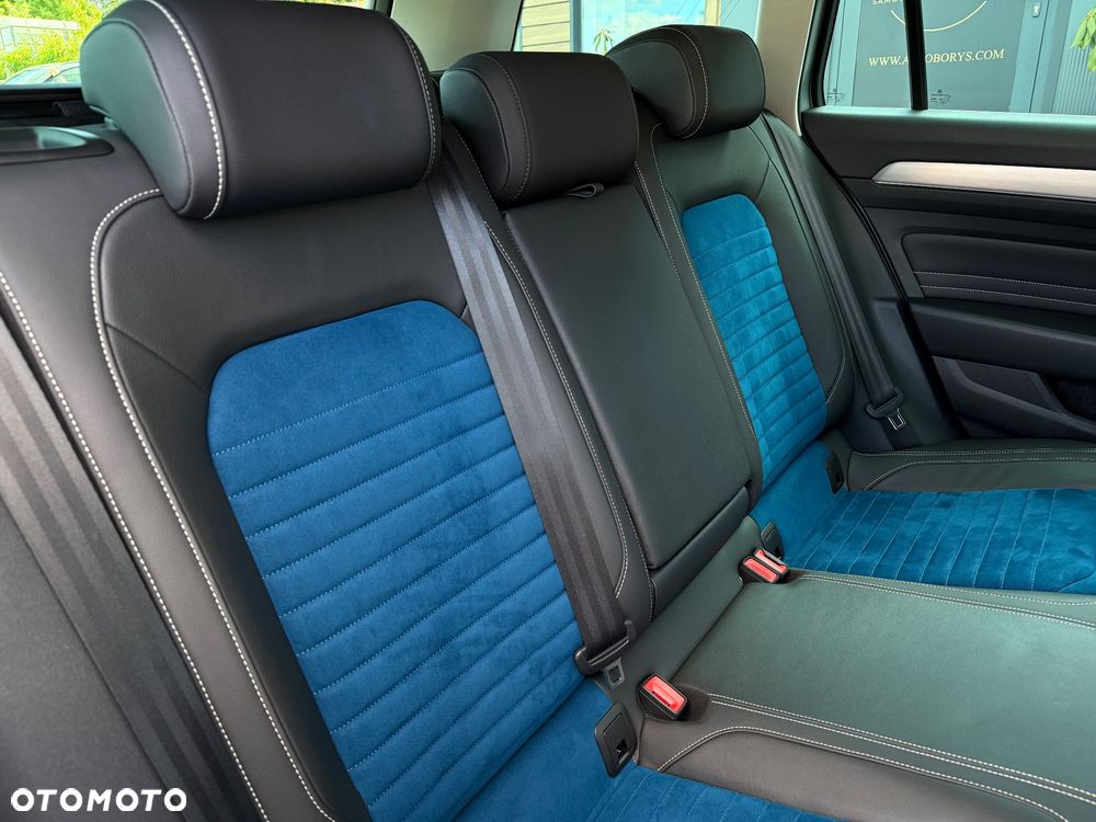 Volkswagen Passat - 38