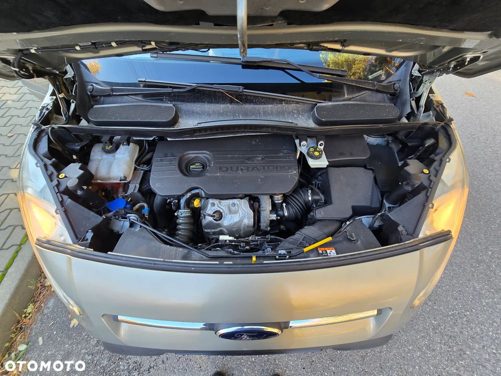 Ford Tourneo Connect 1.5 TDCi Start-Stop Titanium - 18