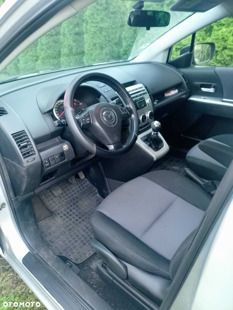 Mazda 5 - 6