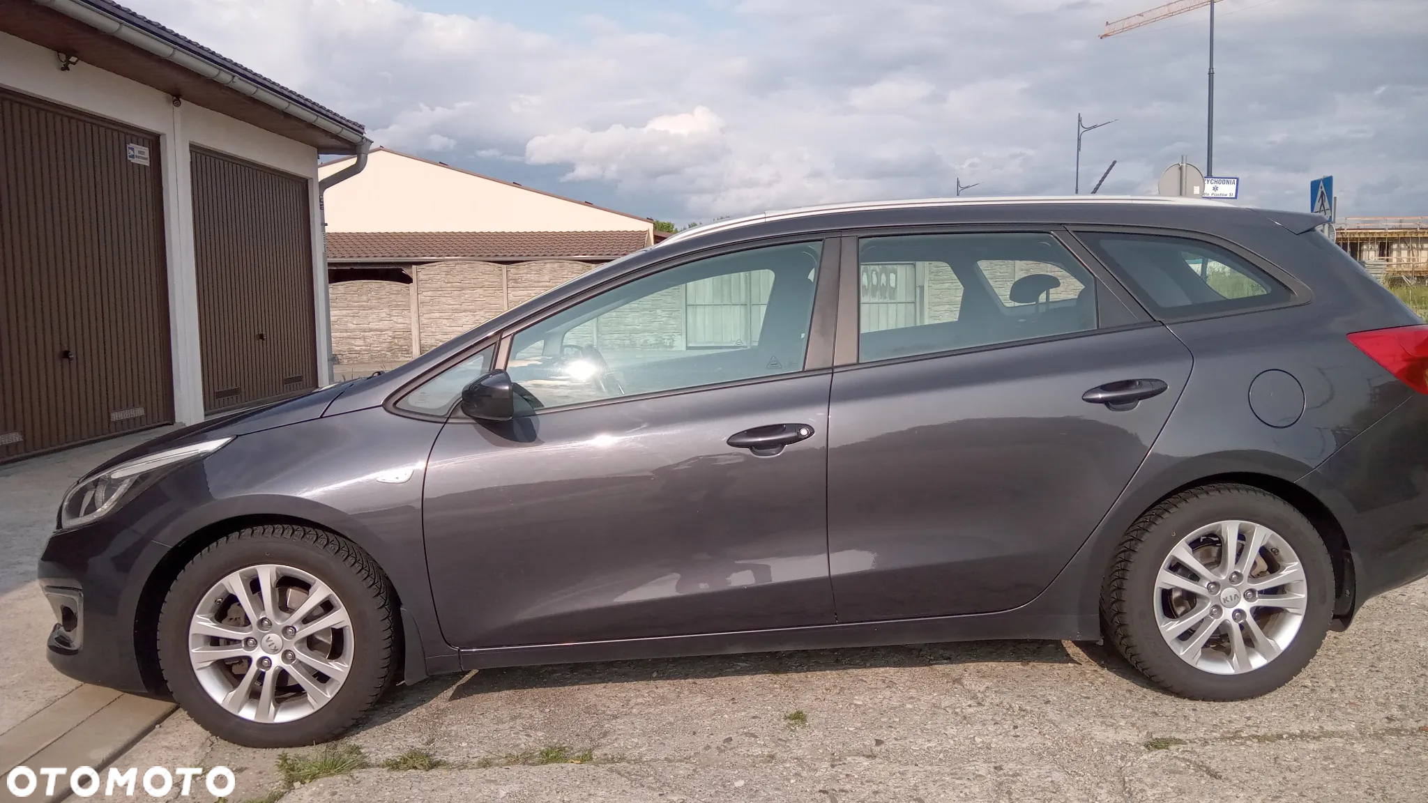 Kia Ceed - 7