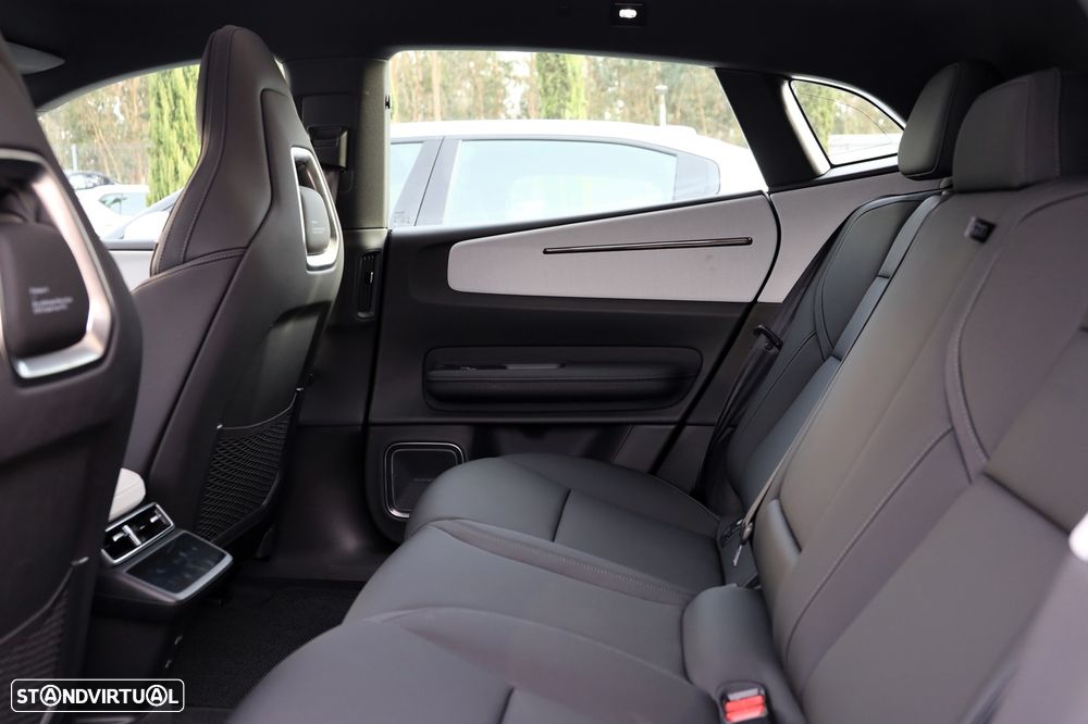 Polestar 4 Long Range 100 kWh Single Motor Plus - 13