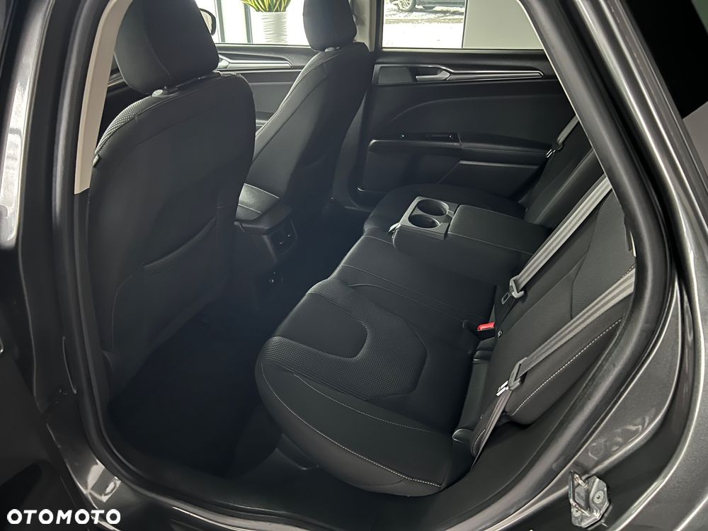 Ford Mondeo SW - 28