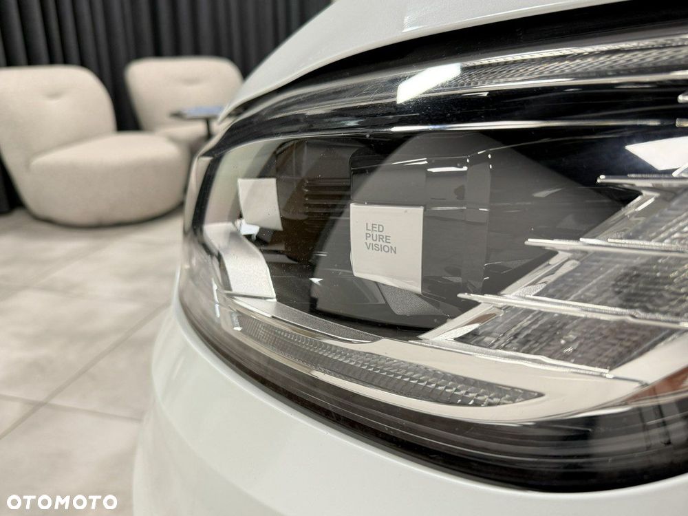 Renault Grand Scenic - 10