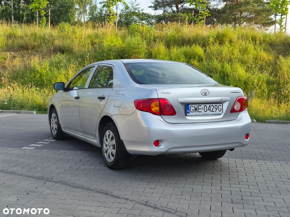 Toyota Corolla 1.4 VVT-i Luna - 3