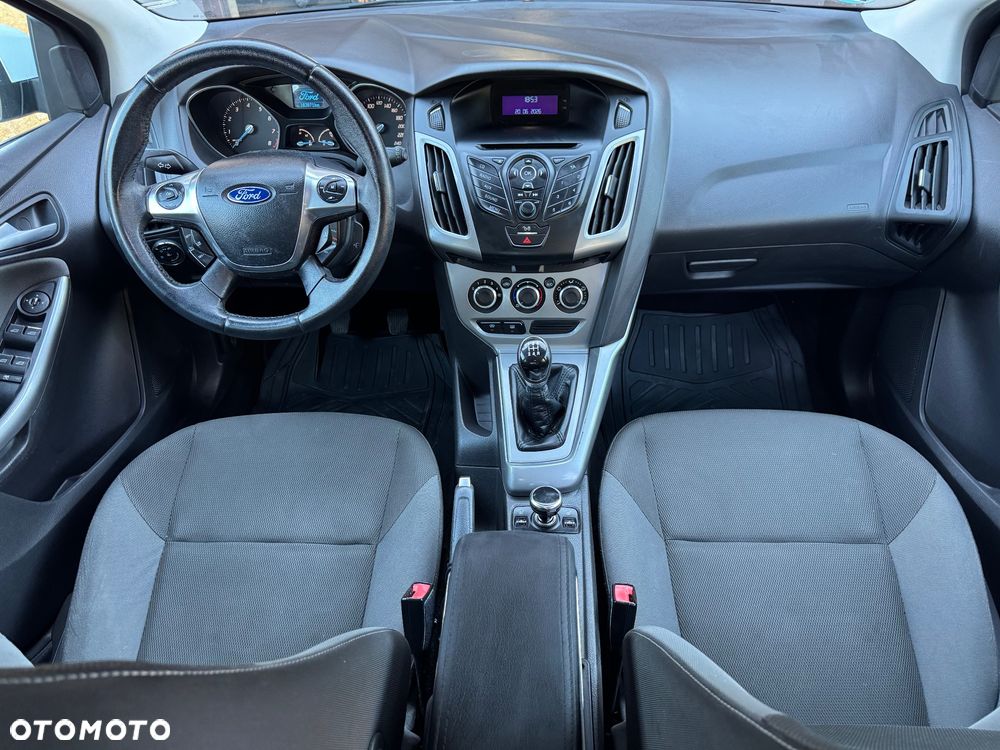 Ford Focus 1.6 Trend - 15