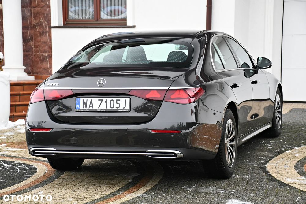 Mercedes-Benz Klasa E 200 Avantgarde - 14