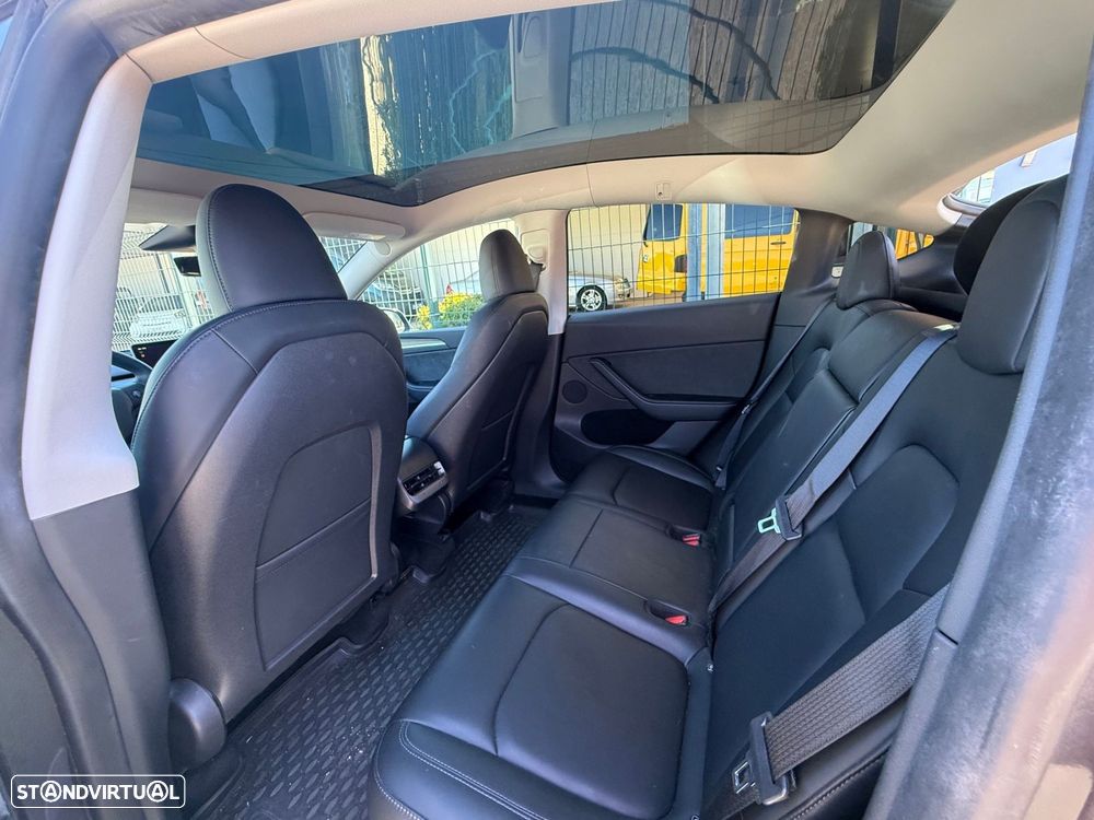 Tesla Model Y Long Range Tração Integral - 24