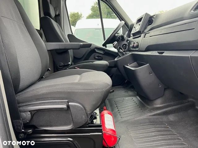 Renault Master kontener 2,3 Dci 130 KM klima tempomat - 10