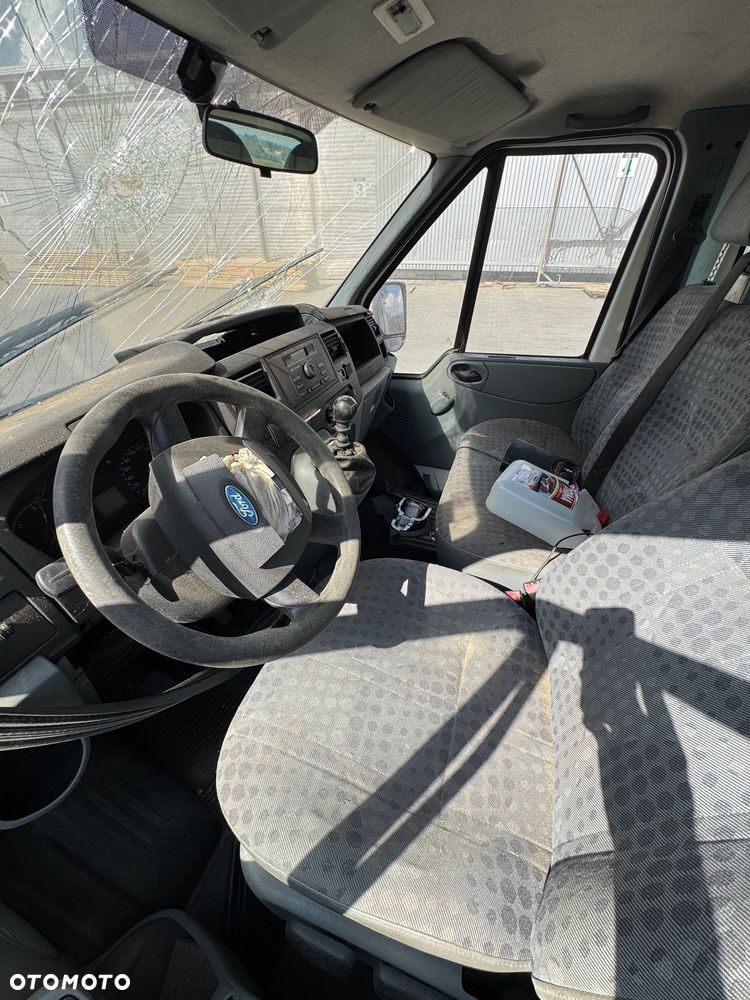 Ford Transit - 4