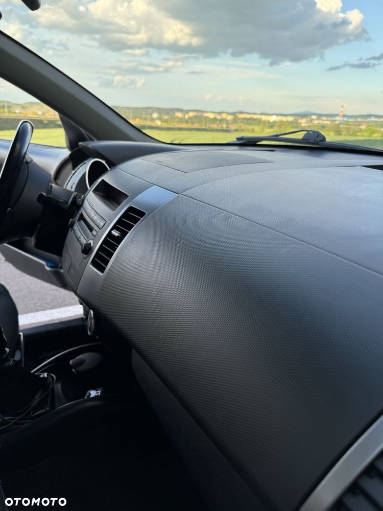 Citroën C-Crosser 2.2 HDi Exclusive - 8