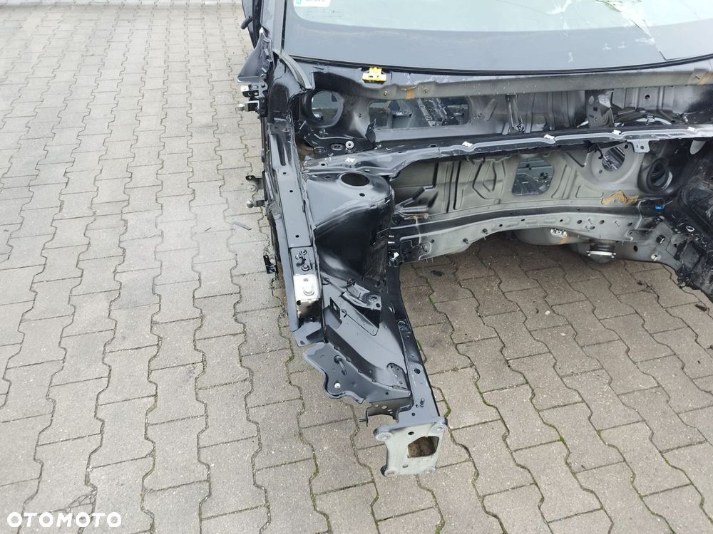 ĆWIARTKA PRAWA PRZÓD PODŁUŻNICA FARTUCH VOLVO XC40 - 2