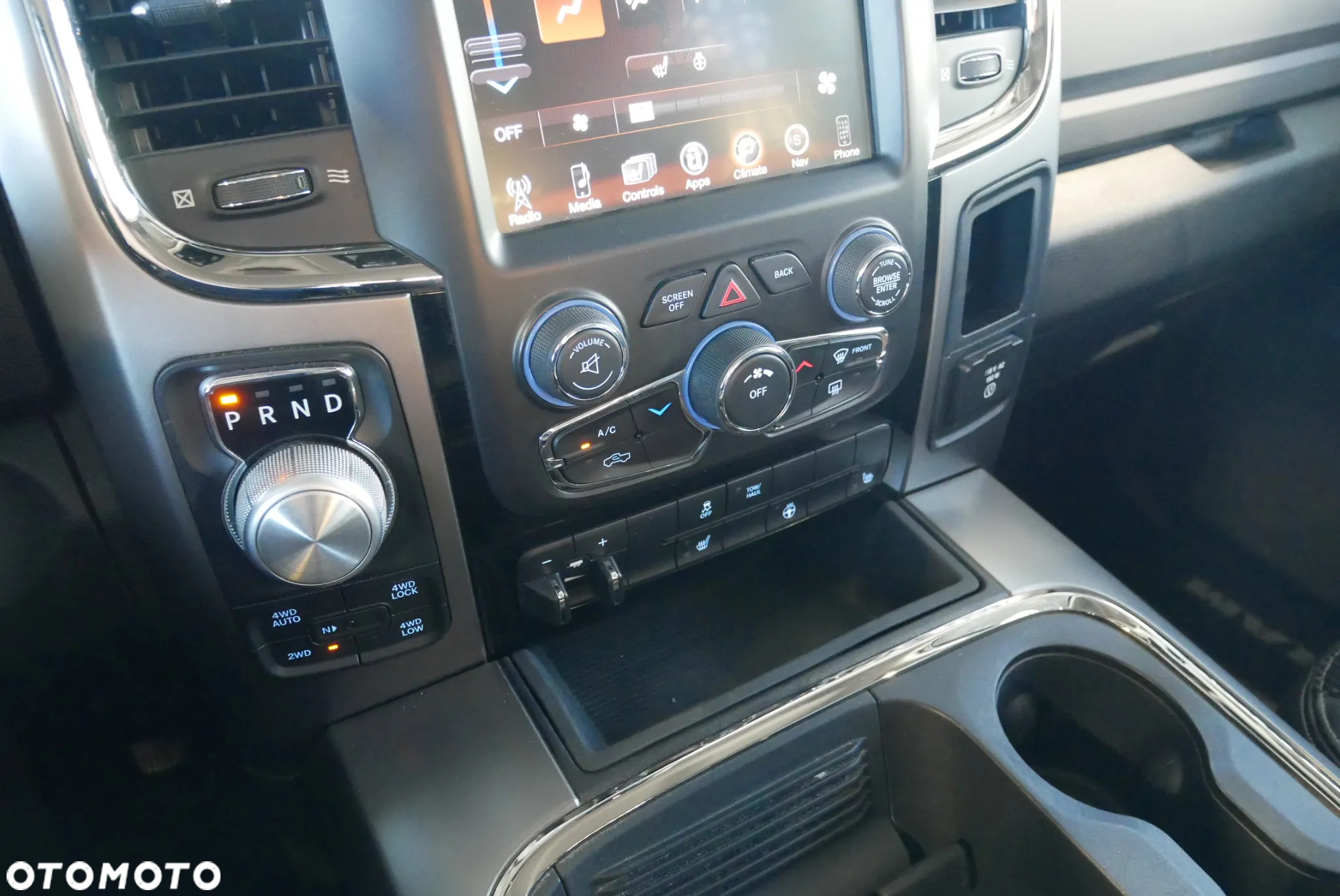 Dodge RAM 1500 5.7 4x4 - 25