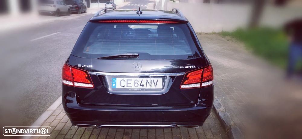 Mercedes-Benz E 250 BlueTEC 4Matic 7G-TRONIC Avantgarde - 4
