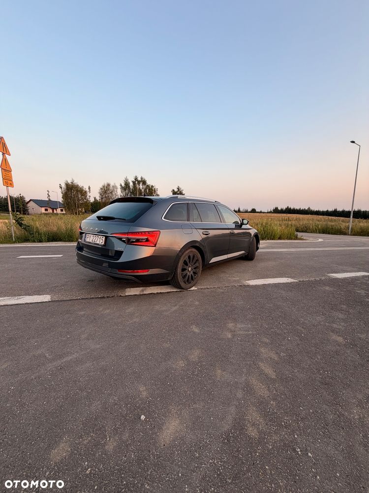 Skoda Superb 2.0 TDI SCR 4x4 Style DSG - 7