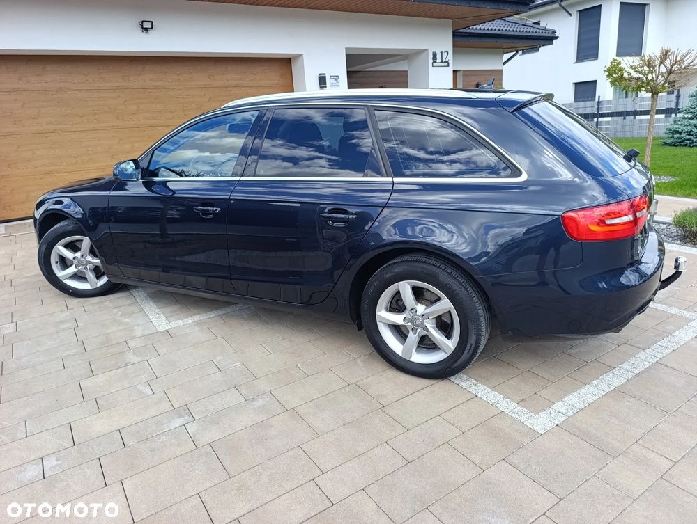 Audi A4 Avant - 10