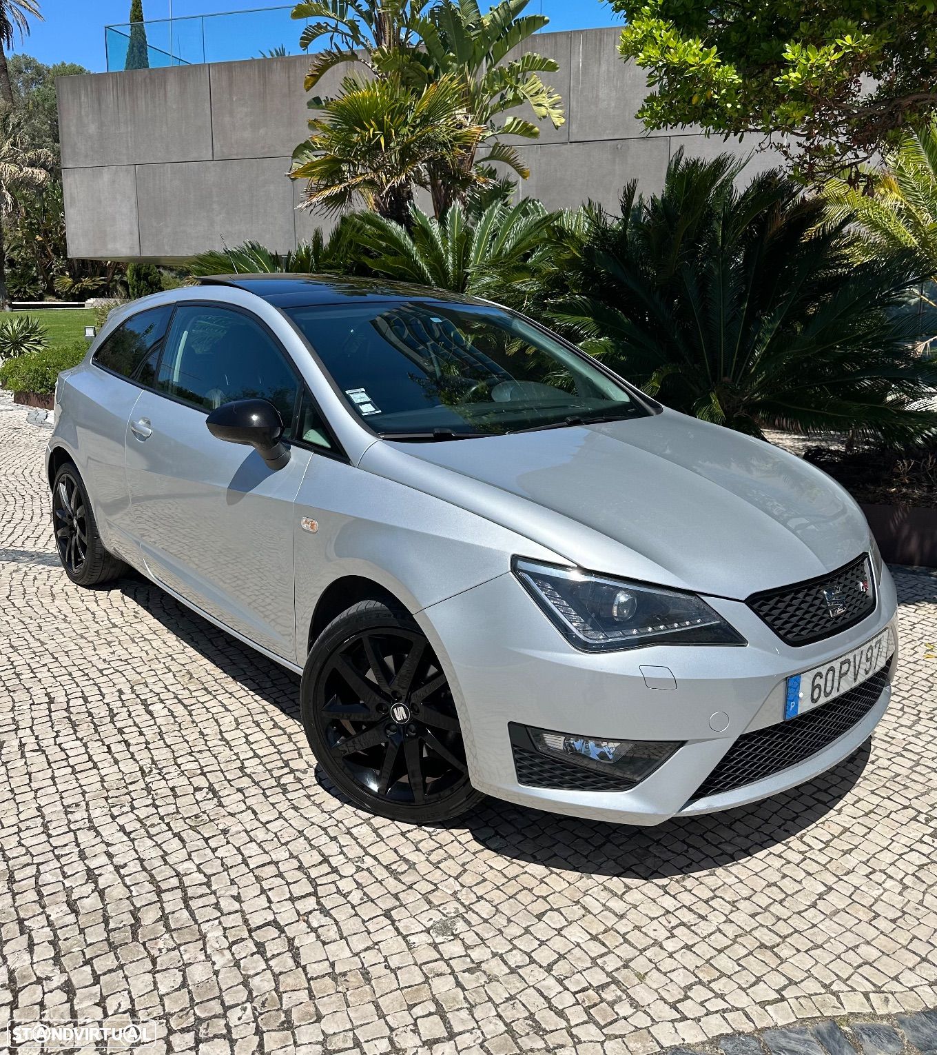 SEAT Ibiza SC 1.6 TDi FR - 1