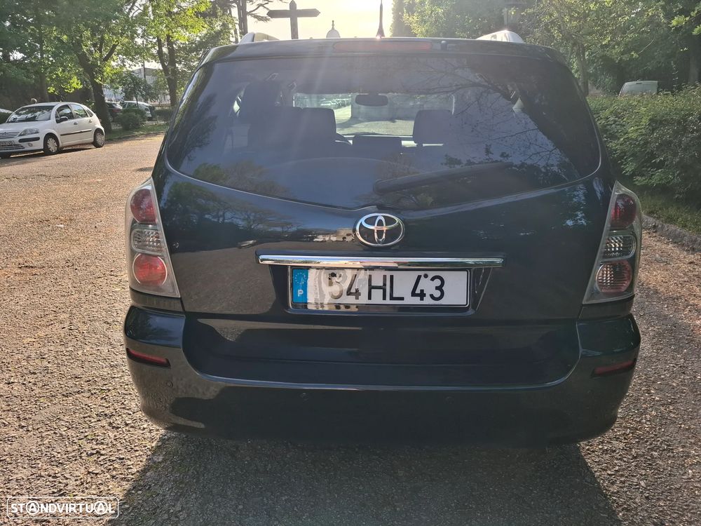 Toyota Corolla Verso 2.2 D-4D Sol - 7