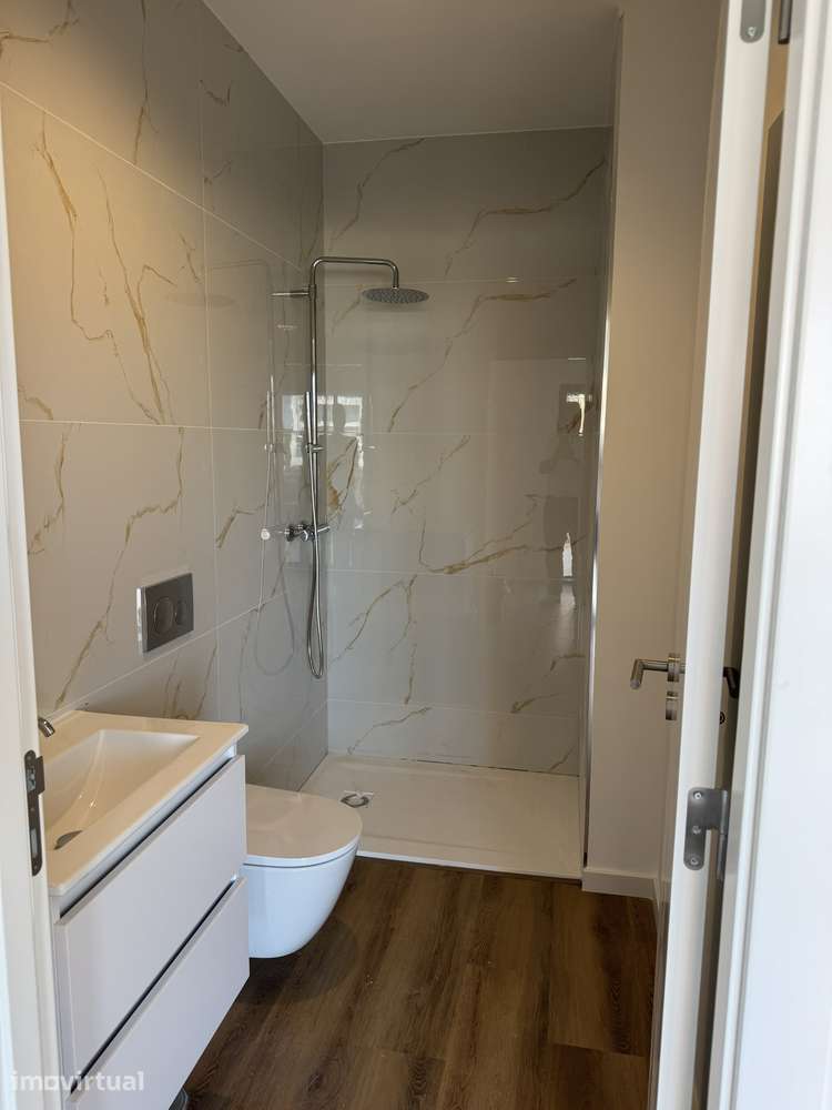 Apartamento T2 - Grande imagem: 2/8