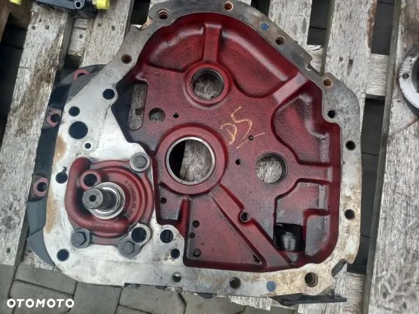 Obudowa skrzyni biegów 115439A01 Case MX100C - 1