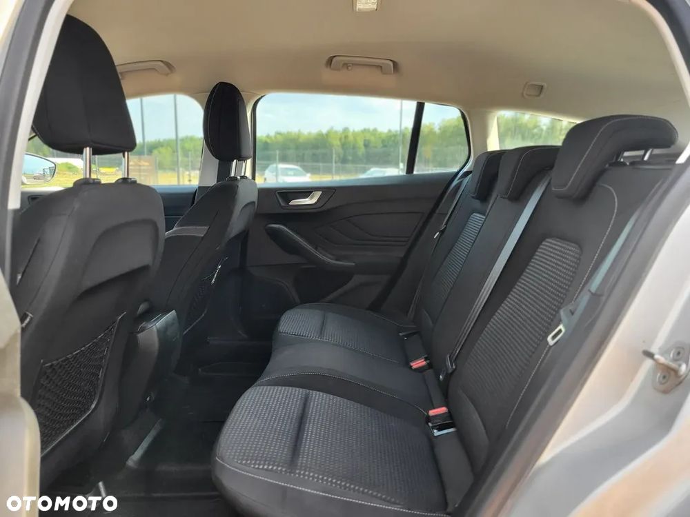Ford Focus 1.0 EcoBoost Trend Edition - 13