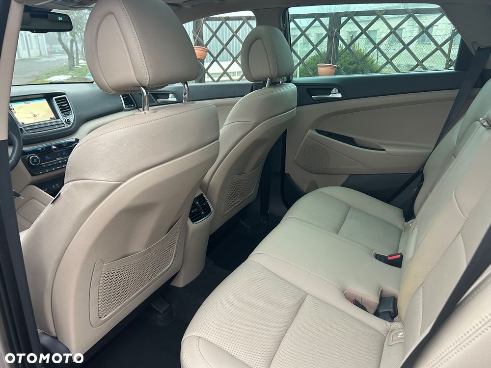 Hyundai Tucson 2.0 CRDi 4WD Passion - 26