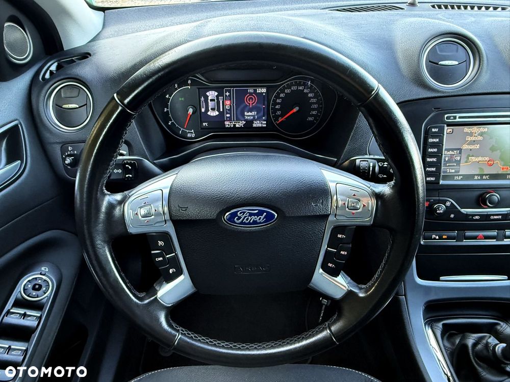 Ford Mondeo - 26