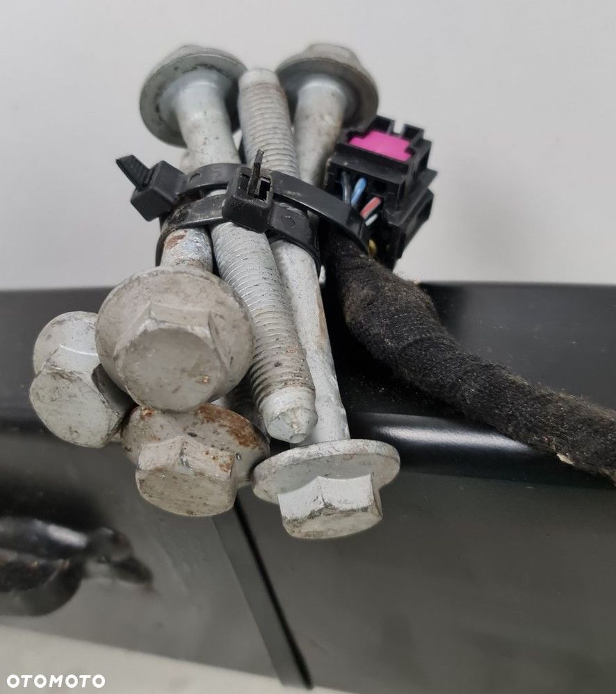 BELKA HAKA PORSCHE CAYENNE II 7P5 7P5803881 - 8