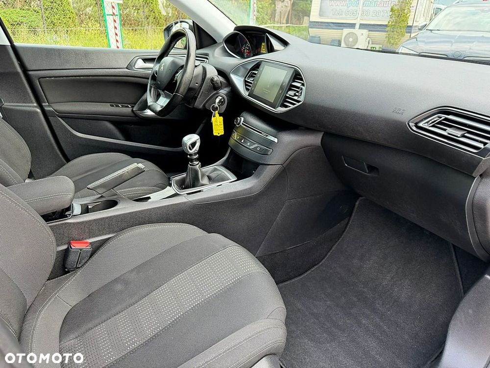 Peugeot 308 - 11