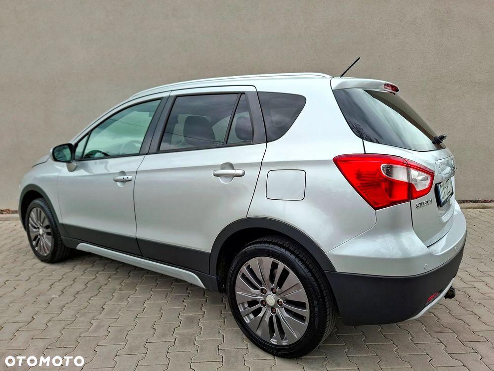 Suzuki SX4 S-Cross 1.6 VVT 4x4 Comfort - 4
