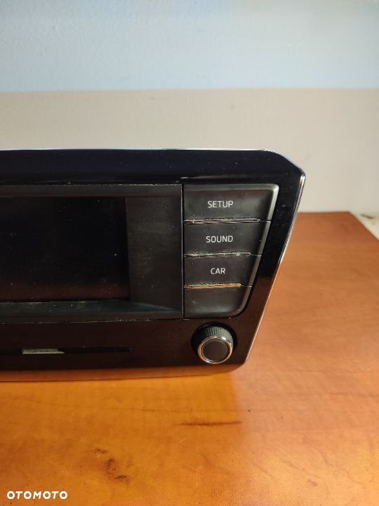 Radio Skoda Superb 3 III Wyświetlacz Swing 3V0035869A - 3