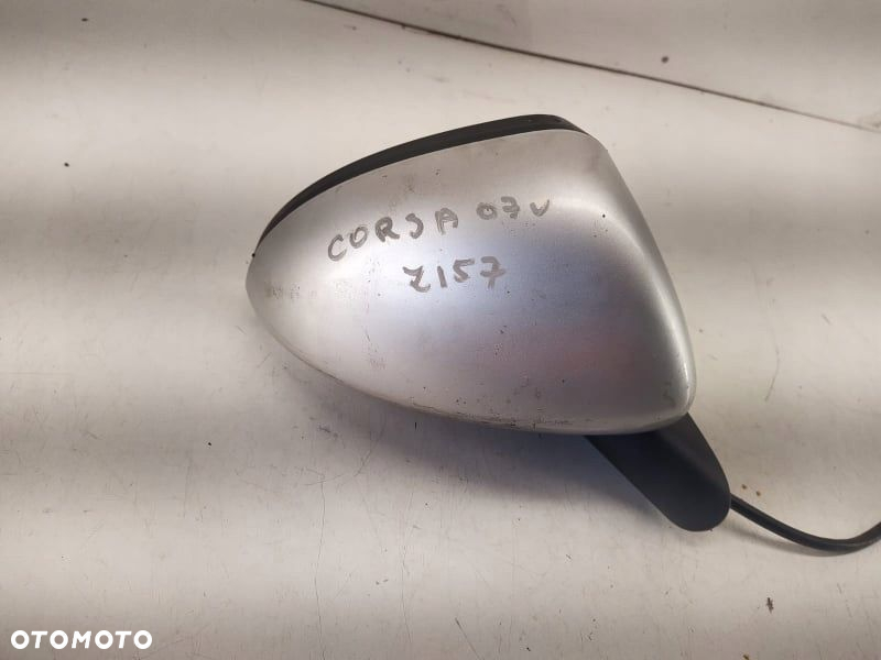 LUSTERKO DRZWI PRAWE OPEL CORSA D 06-11 Z157 - 2