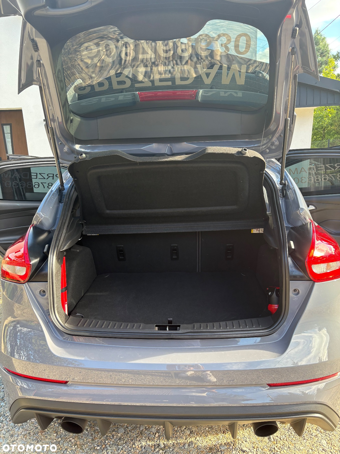 Ford Focus 2.3 EcoBoost RS - 11