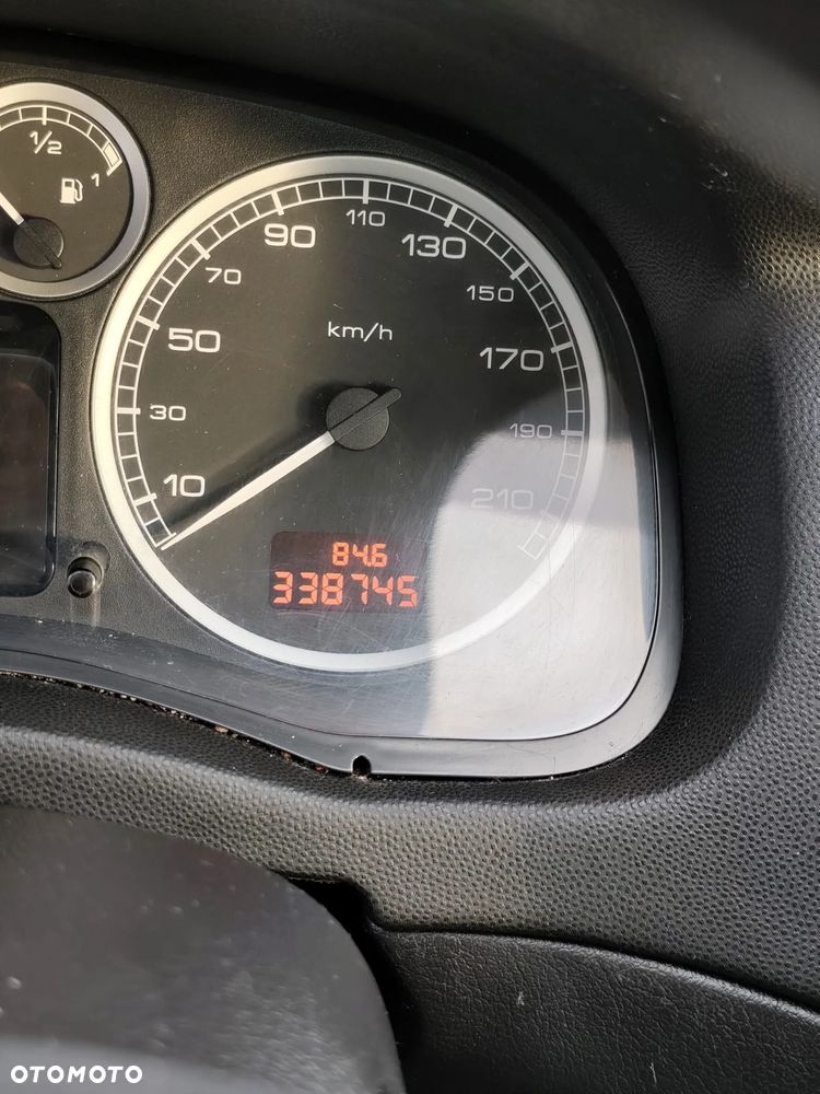 Peugeot 307 1.6 - 8