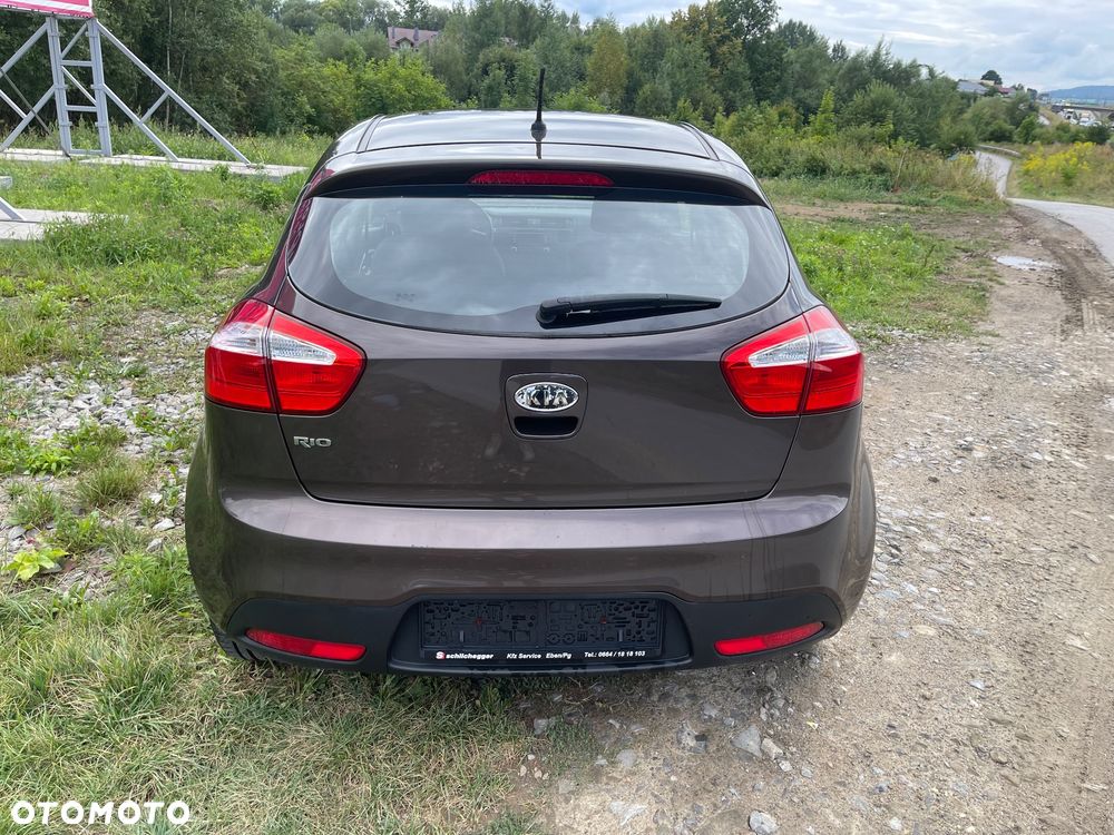 Kia Rio 1.2 Attract - 4