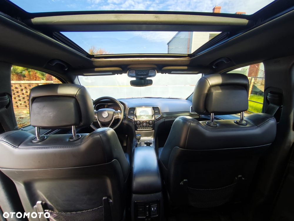 Jeep Grand Cherokee - 19