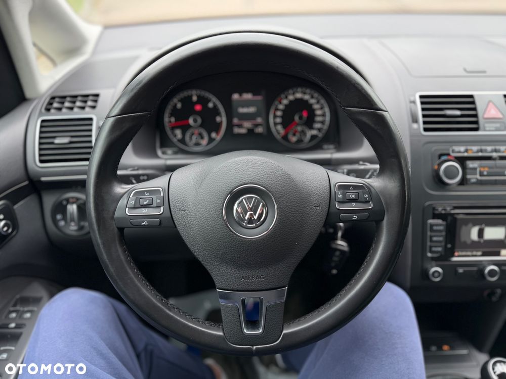 Volkswagen Touran 2.0 TDI Highline - 30
