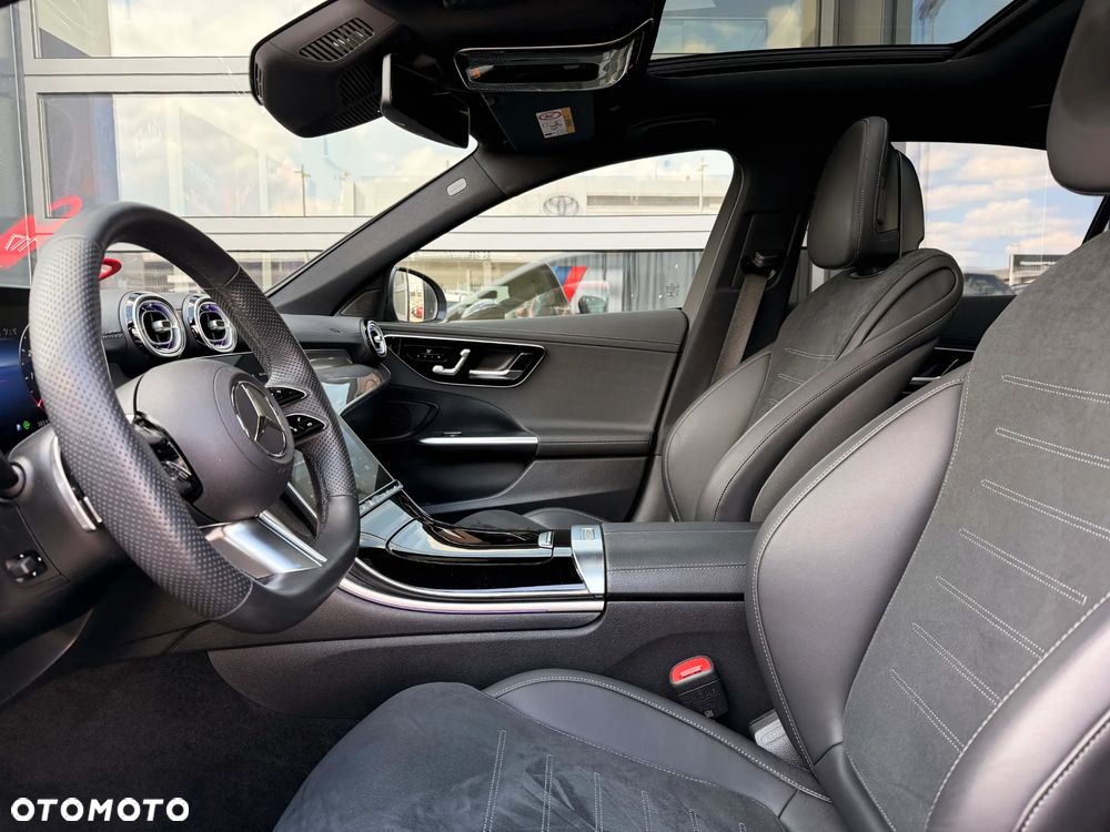 Mercedes-Benz Klasa C 300 9G-TRONIC AMG Line - 28