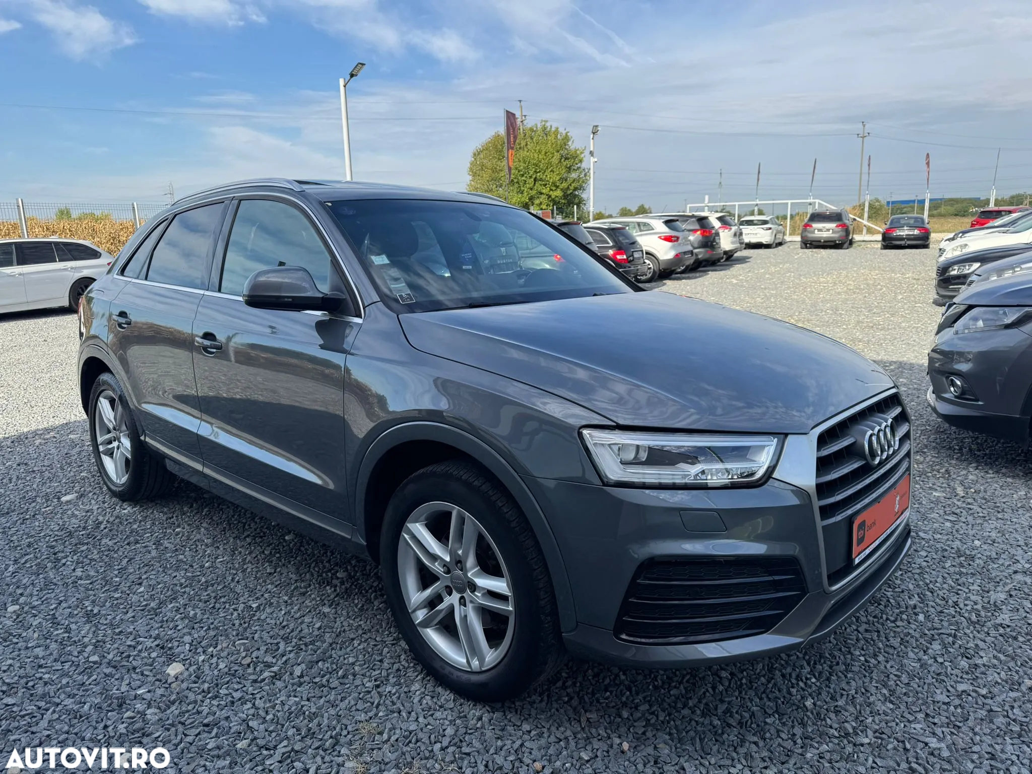 Audi Q3 1.4 TFSI cylinder on demand S tronic design - 2