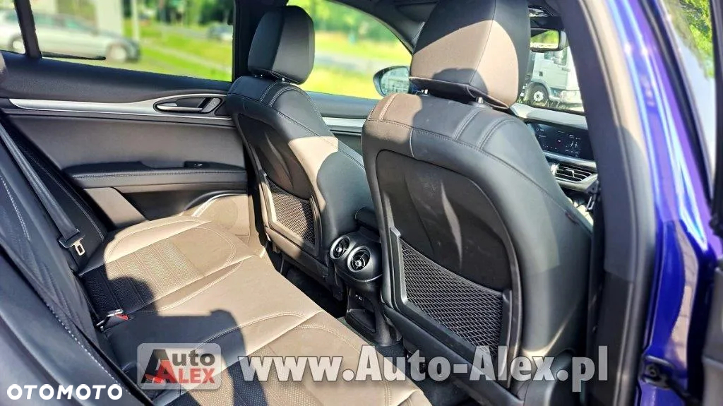 Alfa Romeo Stelvio 2.0 Turbo Sprint Q4 - 27