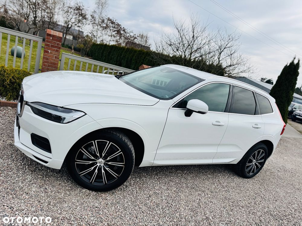 Volvo XC 60 B4 D AWD Geartronic Momentum Pro - 25