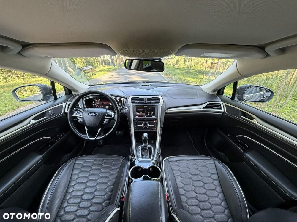Ford Mondeo - 34