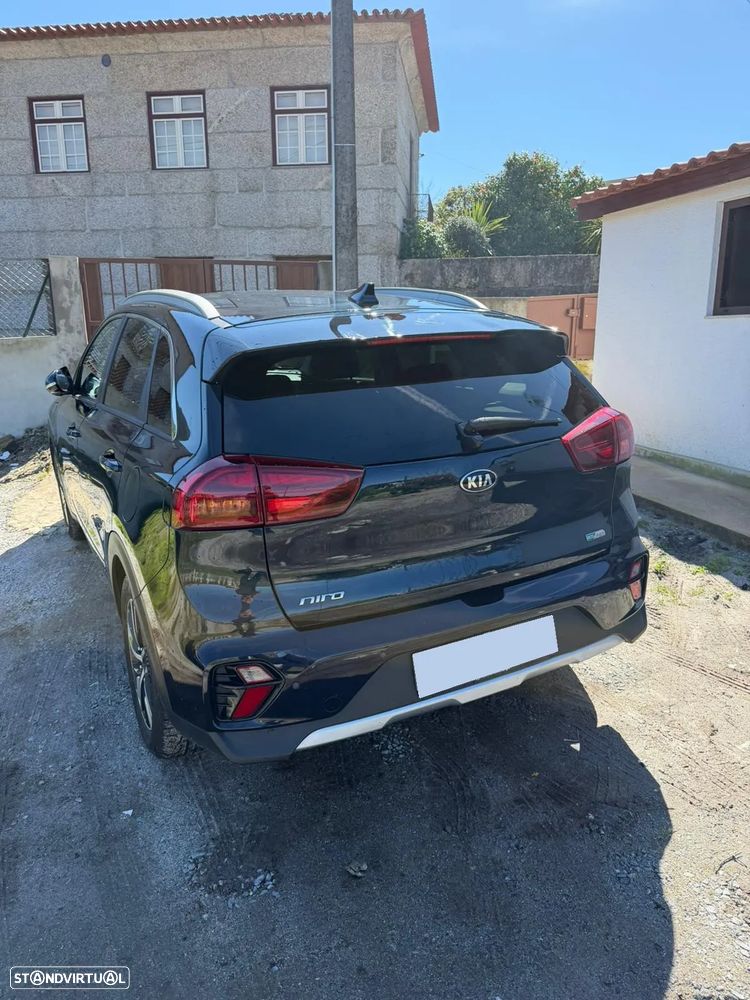 Kia Niro 1.6 GDI PHEV 2WD Aut. Spirit - 4