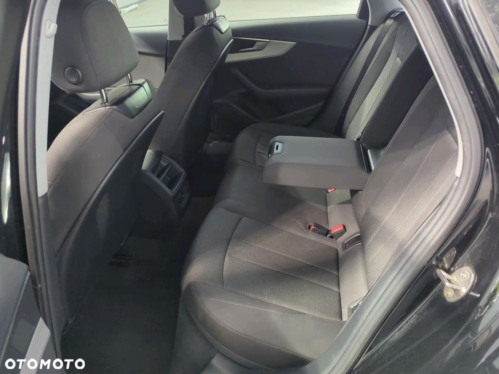 Audi A4 Limousine 35 TFSI mHEV S Line S tronic - 6